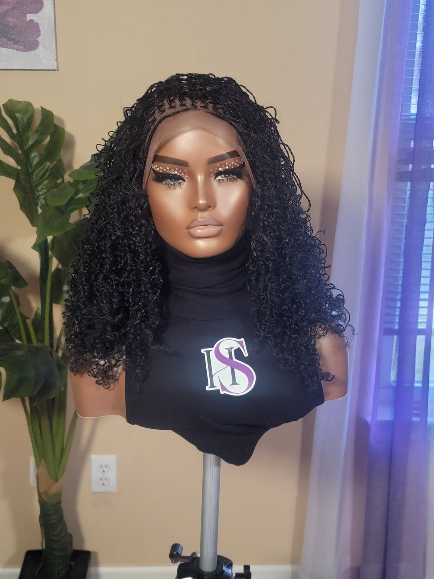 Bella | Microlocs/Sisterlocks | 6x6 Cranial Prosthesis